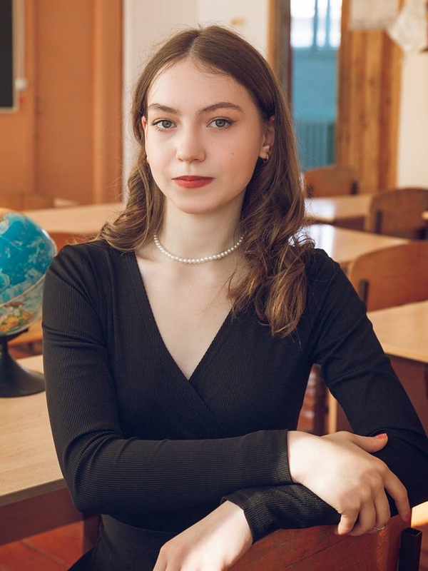 Высоцкая Ирина.