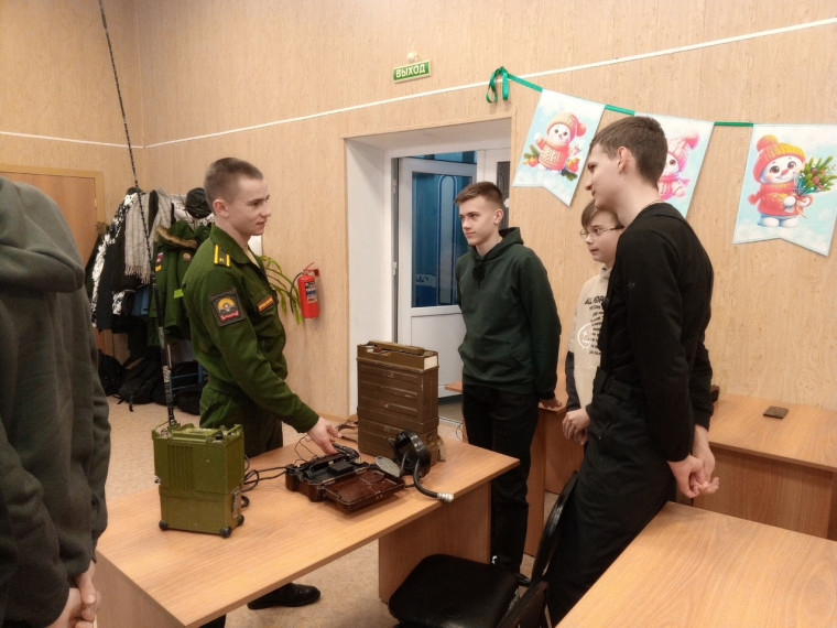 Встреча с представителем Омского автобронетанкового инженерного института.